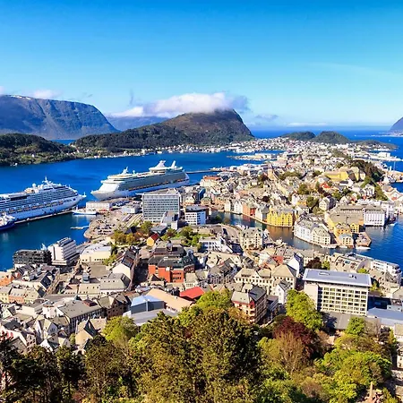 Kirkegata 4 בית אירוח *