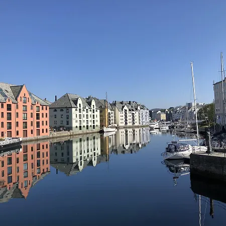 בית אירוח Kirkegata 4 Ålesund